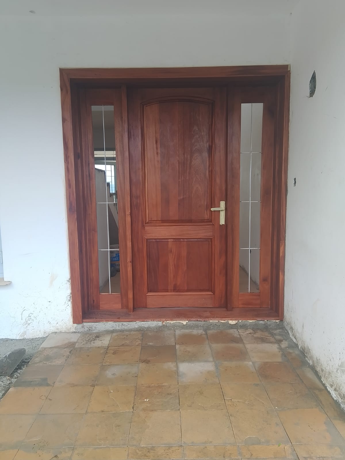 Main door mahogany with 2 side vent and metal grill